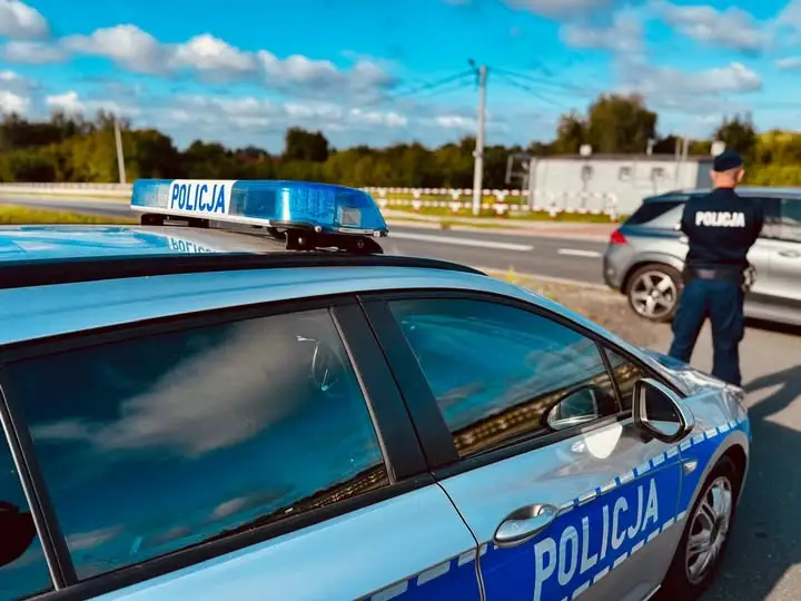 Spokojny weekend na drogach powiatu polkowickiego – policja dziękuje kierowcom
