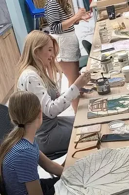 Ceramiczna jesień w Radwanicach – trwają zapisy na warsztaty z gliną