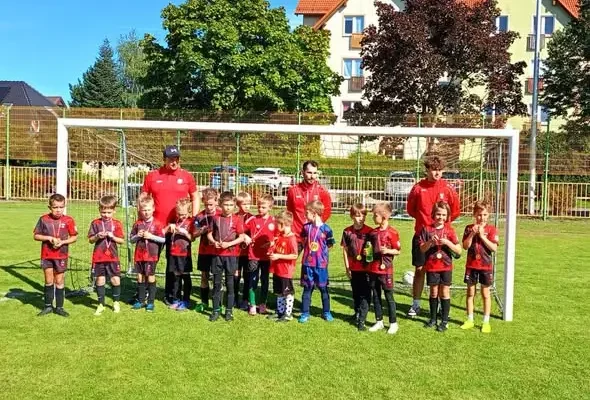 Ponad 120 młodych piłkarzy na Turnieju Pierwszego Kroku w Radwanicach