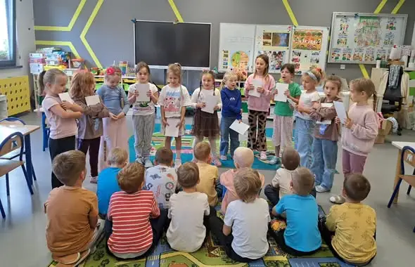 Dzień Chłopaka w zerówce – laurki, upominki i kompot z rabarbaru