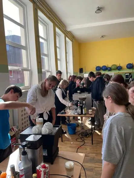 Młodzi dla młodych: warsztaty baristyczne w Chocianowie