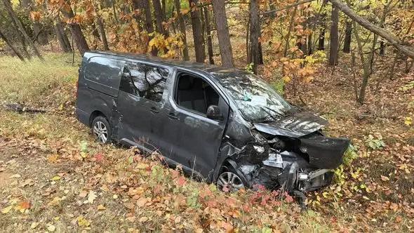 Wypadek na trasie Obora – Szklary Górne. Jedna osoba ranna