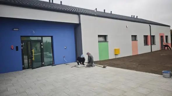 Nowe przedszkole i żłobek w Rzeczycy coraz bliżej otwarcia