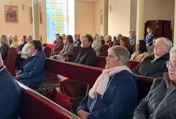 Radwanice: 80-lecie Szkoły Podstawowej i poświęcenie nowego sztandaru