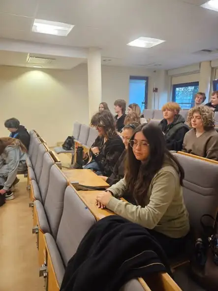Uczniowie z Polkowic na tropie bocianów – wizyta na Uniwersytecie Zielonogórskim